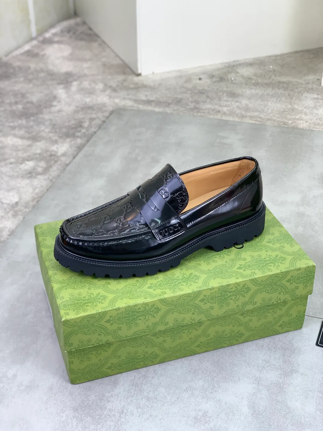 Men's shoes P580💰【New style】🆘Water dyed cowhide lining (GUCCI) Gucci business leather shoes, made of original imported Italian 🇮🇹 open-edge beaded calfskin, fully water-dyed cowhide lining, carefully handmade by professional shoemakers, the original version is specially designed for wear-resistant and lightweight foam outsole. Standard code: 38-45 5️⃣color🉑️select